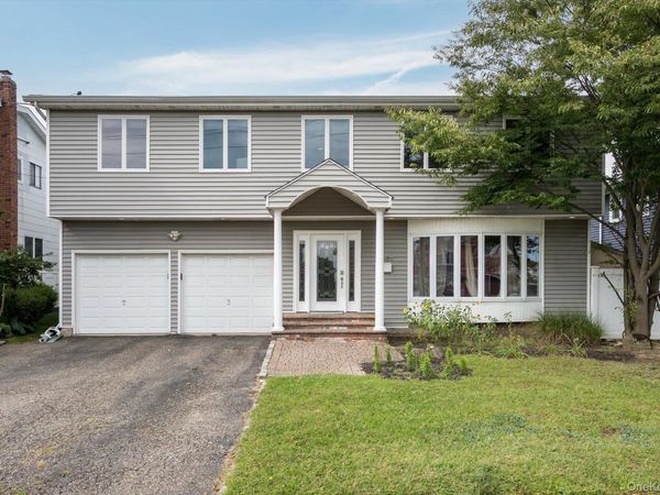 3060 Shore Drive , Merrick, NY 11566