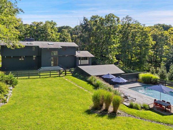 21 Black Spring Road , Pound Ridge, NY 10576