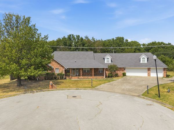 802 Forest , Ardmore, OK 73401