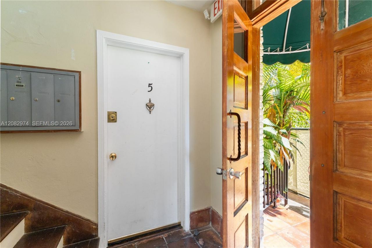 1610 Michigan Ave, Unit 5, Miami Beach, FL 33139 Photo