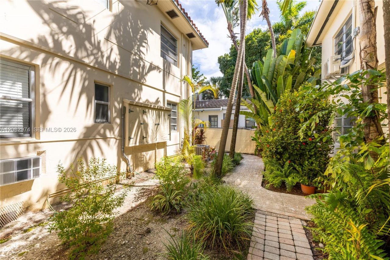 1610 Michigan Ave, Unit 5, Miami Beach, FL 33139 Photo