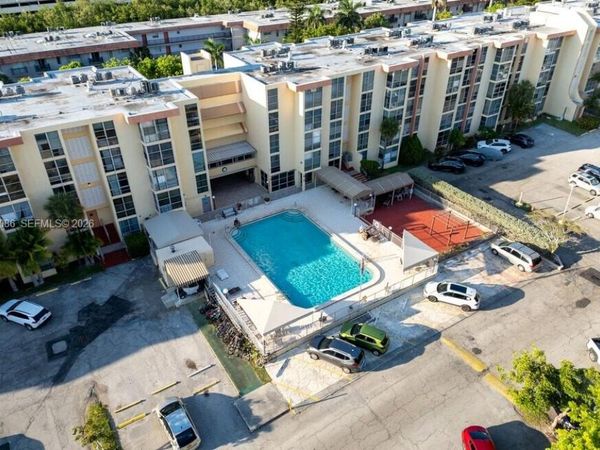 200 172nd St, Unit 504, Sunny Isles Beach, FL 33160