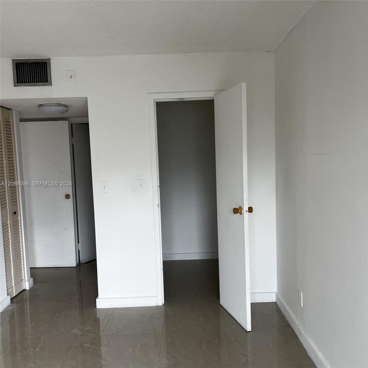 200 172nd St, Unit 504, Sunny Isles Beach, FL 33160 Photo