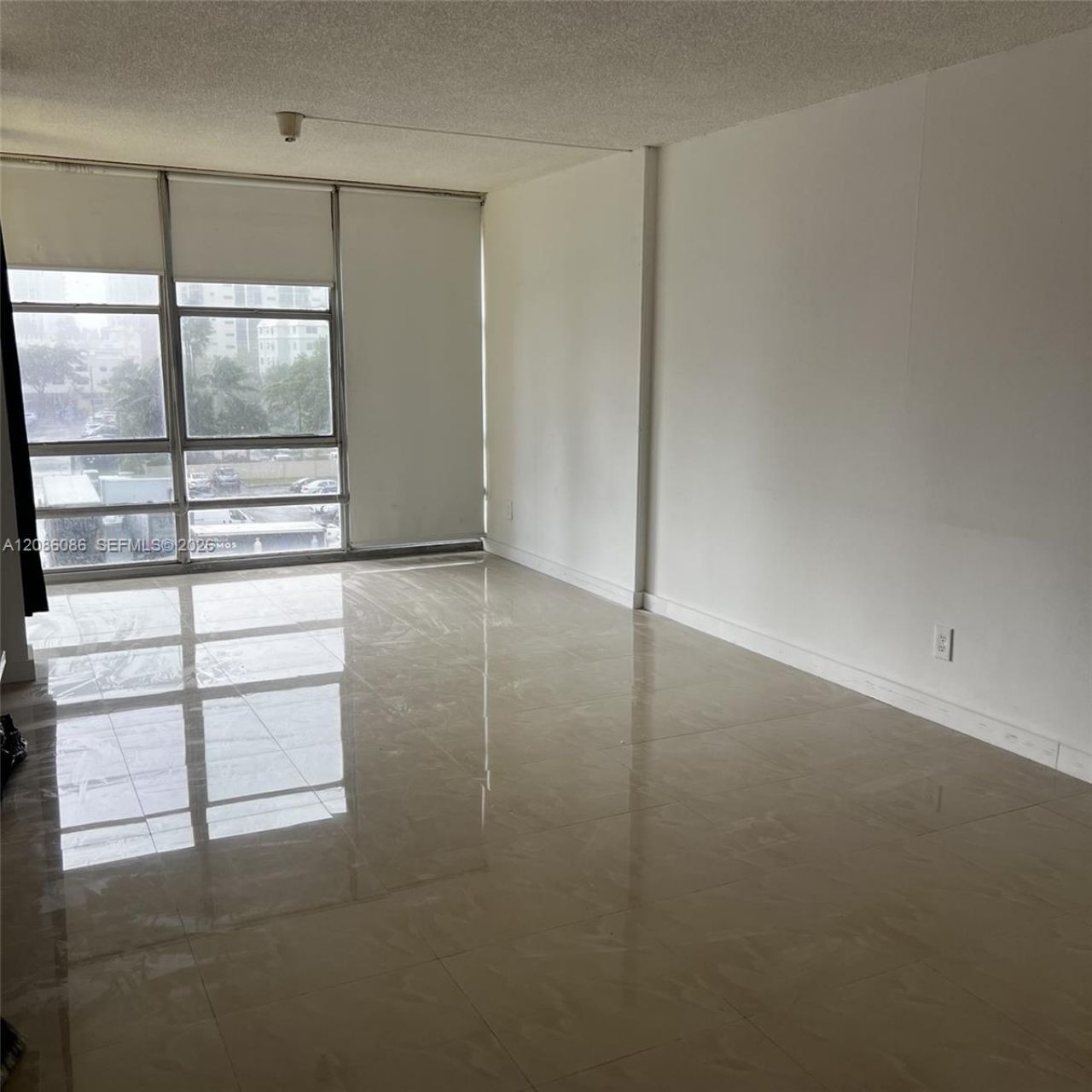 200 172nd St, Unit 504, Sunny Isles Beach, FL 33160 Photo