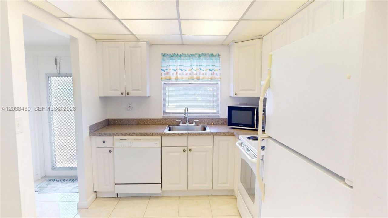 2761 N Pine Island Rd, Unit 310, Sunrise, FL 33322 Photo