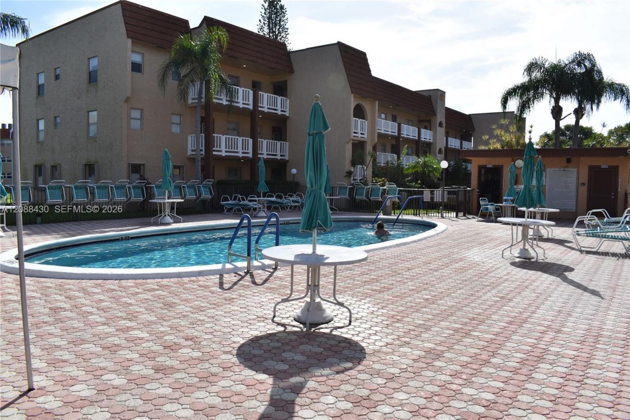 2761 N Pine Island Rd, Unit 310, Sunrise, FL 33322 Photo