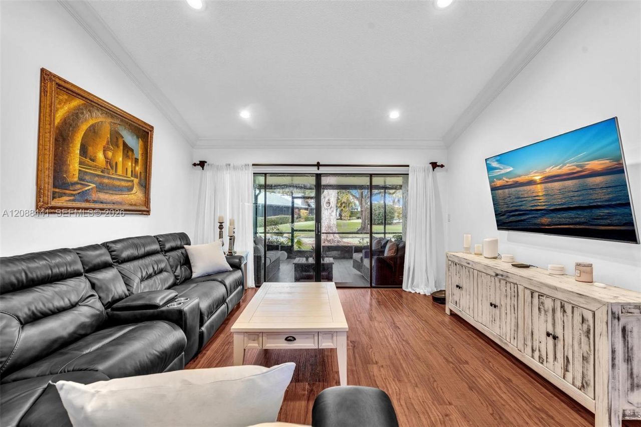 359 Fairway Cir, Unit 59, Weston, FL 33326 Photo