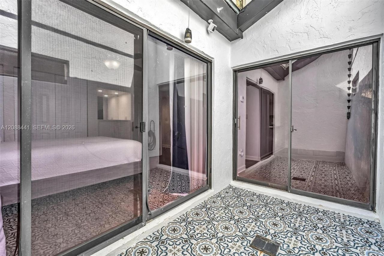 359 Fairway Cir, Unit 59, Weston, FL 33326 Photo