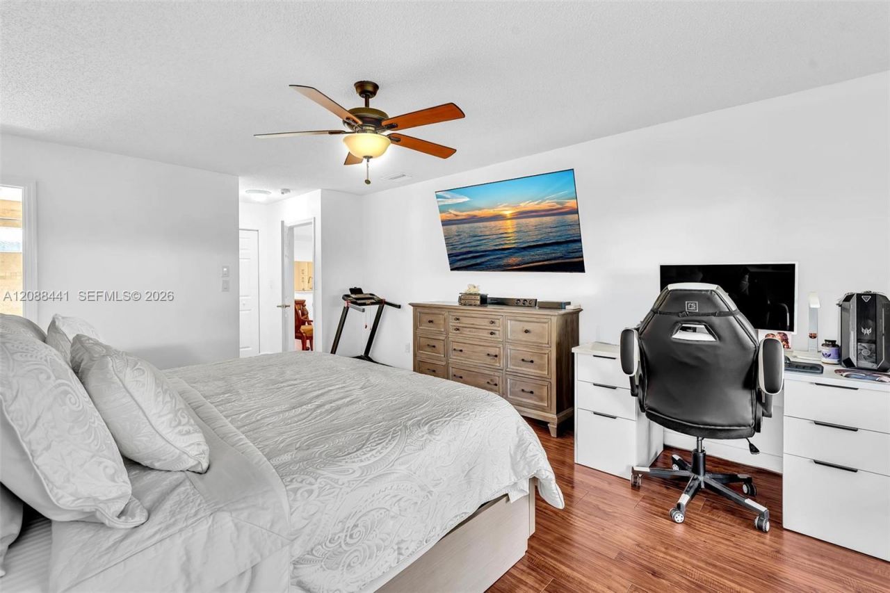 359 Fairway Cir, Unit 59, Weston, FL 33326 Photo