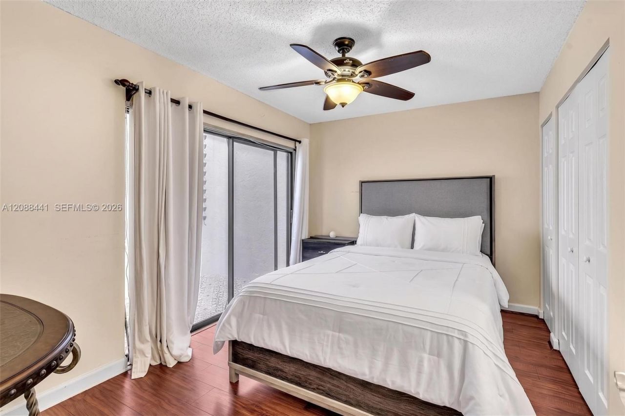 359 Fairway Cir, Unit 59, Weston, FL 33326 Photo