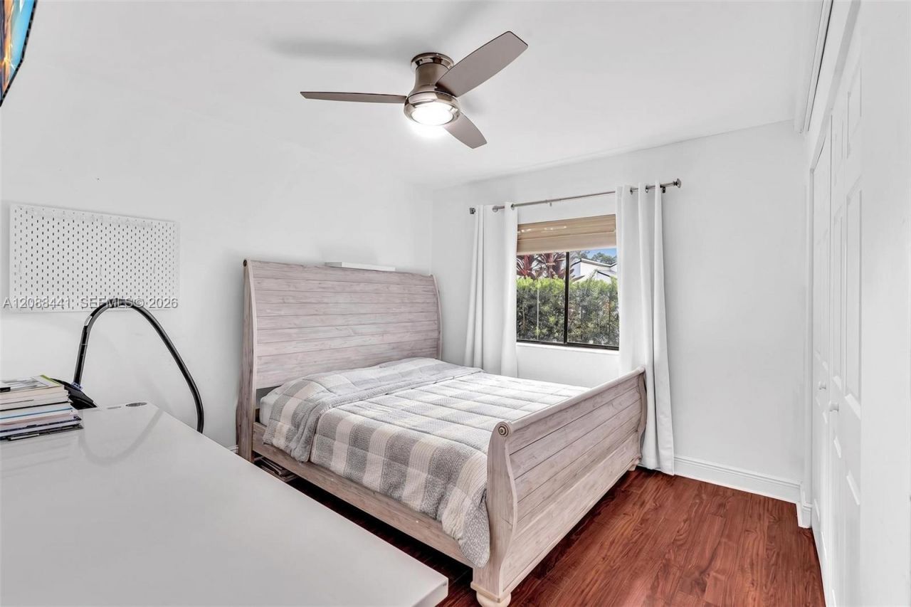 359 Fairway Cir, Unit 59, Weston, FL 33326 Photo