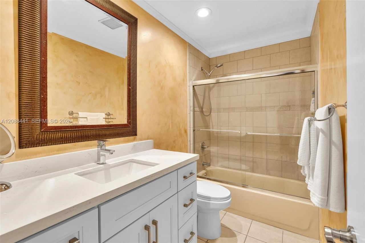 359 Fairway Cir, Unit 59, Weston, FL 33326 Photo