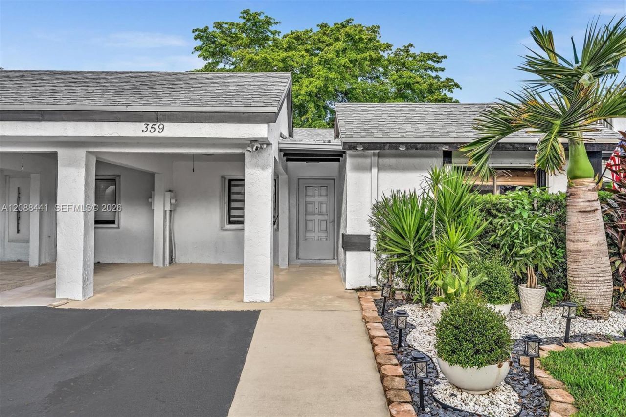 359 Fairway Cir, Unit 59, Weston, FL 33326 Photo