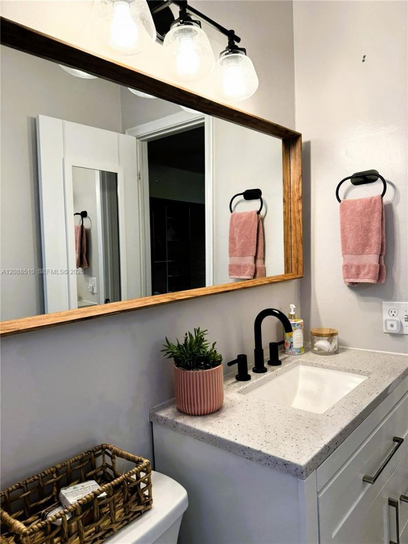 2160 NW 110th Ave, Sunrise, FL 33322 Photo