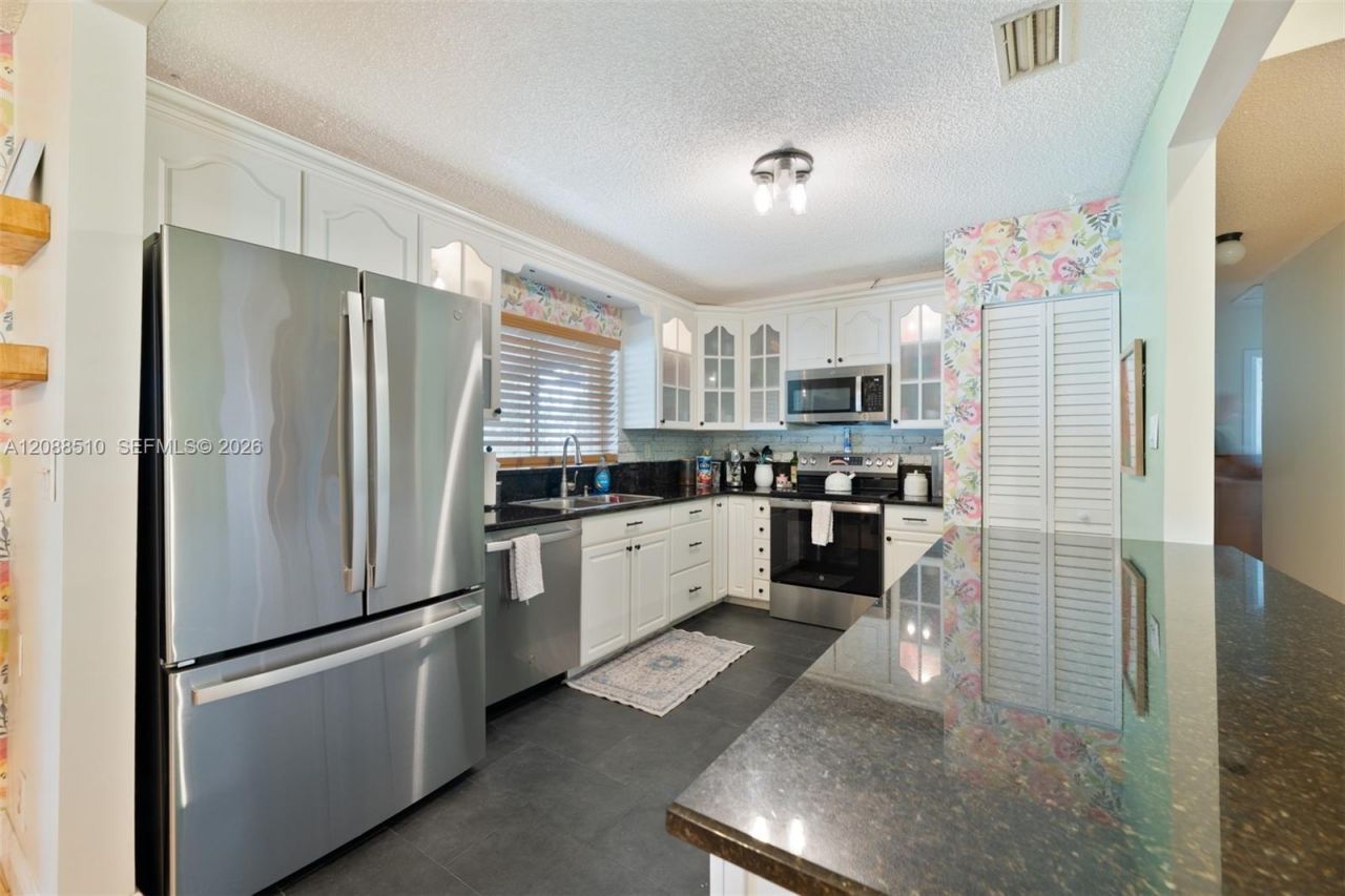 2160 NW 110th Ave, Sunrise, FL 33322 Photo