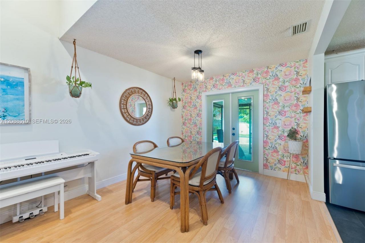 2160 NW 110th Ave, Sunrise, FL 33322 Photo