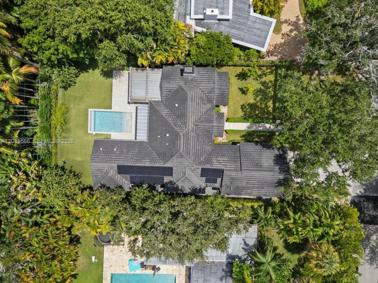 5851 SW 77th Ter, South Miami, FL 33143 Photo