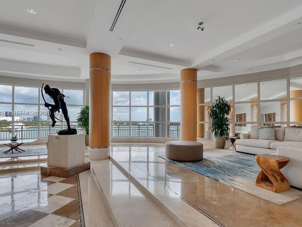 848 Brickell Key Dr, Unit 1104, Miami, FL 33131