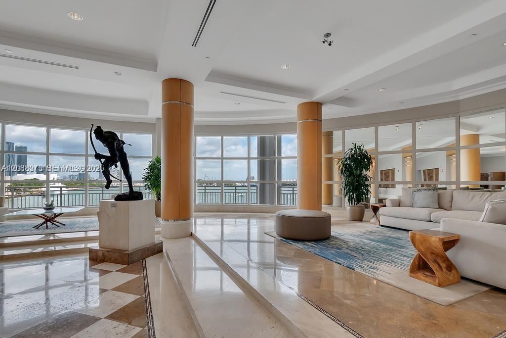 848 Brickell Key Dr, Unit 1104, Miami, FL 33131 Photo
