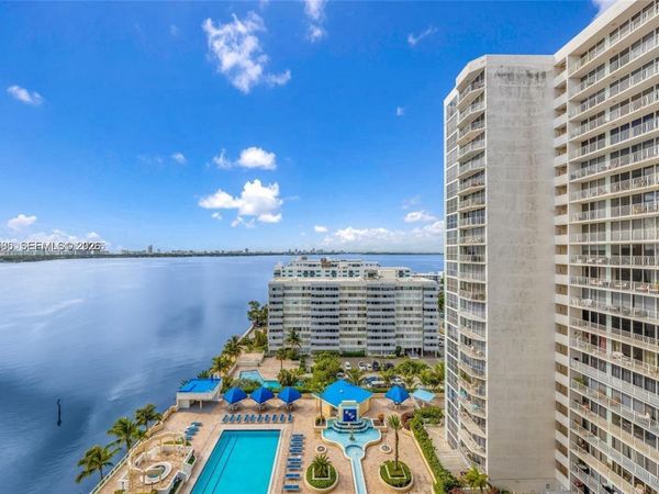 7601 E Treasure Dr , Unit 1722, North Bay Village, FL 33141