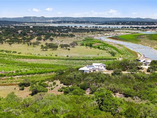 2153 San Jose Way , Canyon Lake, TX 78133