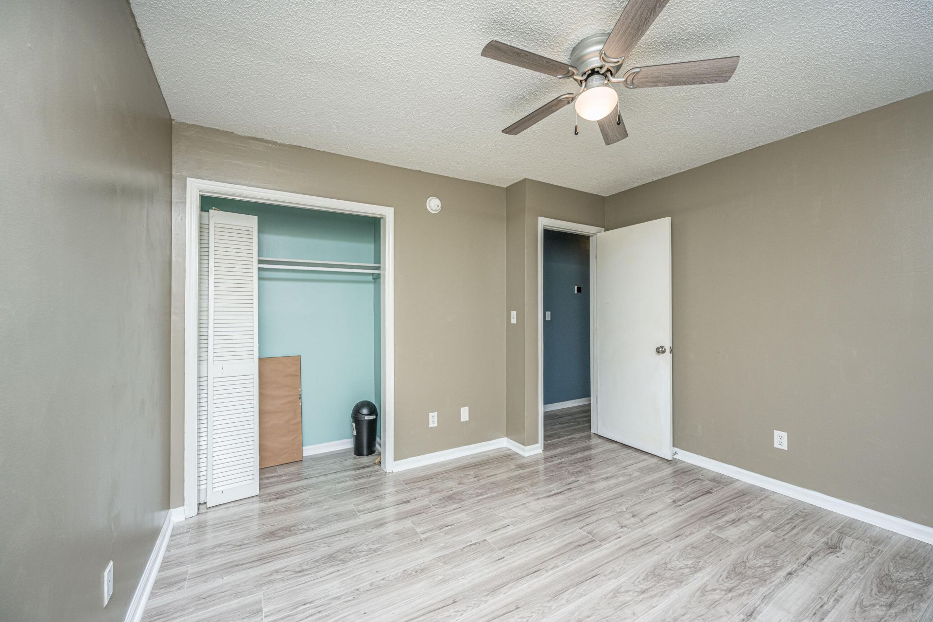 1326 Lawton Court Photo 16
