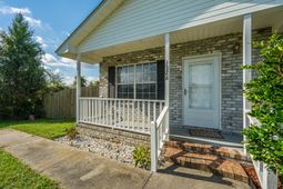 1326 Lawton Court photo 4