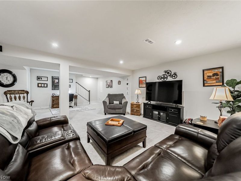 34691 Legends Way , Grafton, OH 44044 Photo 24