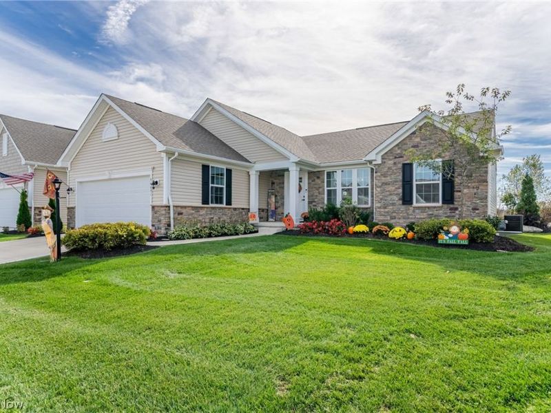 34691 Legends Way , Grafton, OH 44044 Photo 32