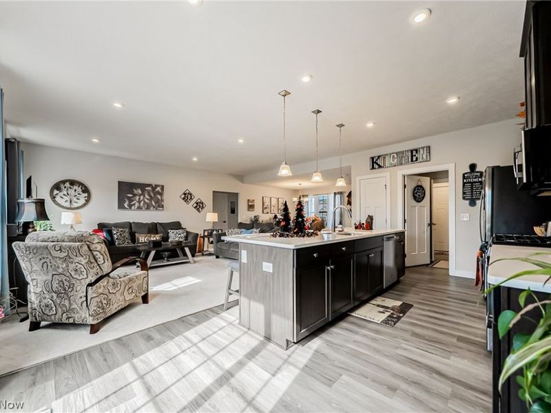 34691 Legends Way , Grafton, OH 44044 Photo 8