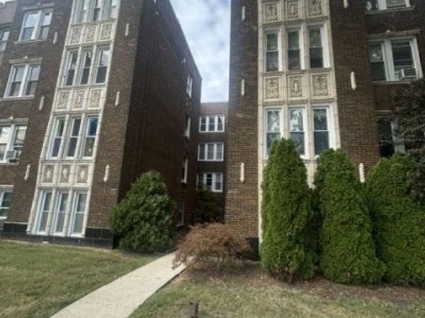 2838 W Addison Street , Unit G, Chicago, IL 60618