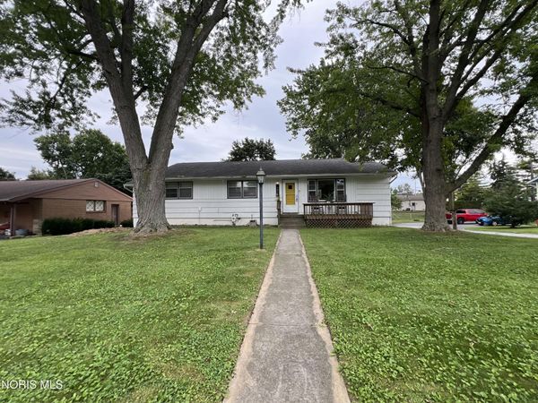 139 Oakland Avenue , Findlay, OH 45840