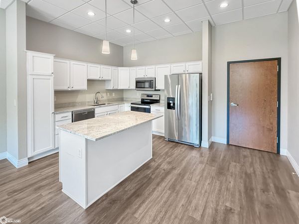 110 Rocksylvania Ave, Unit 204, Unit 204, Iowa Falls, IA 50126