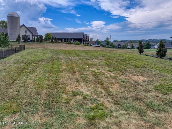 397 Old Barn Lane, Loudon, TN 37774