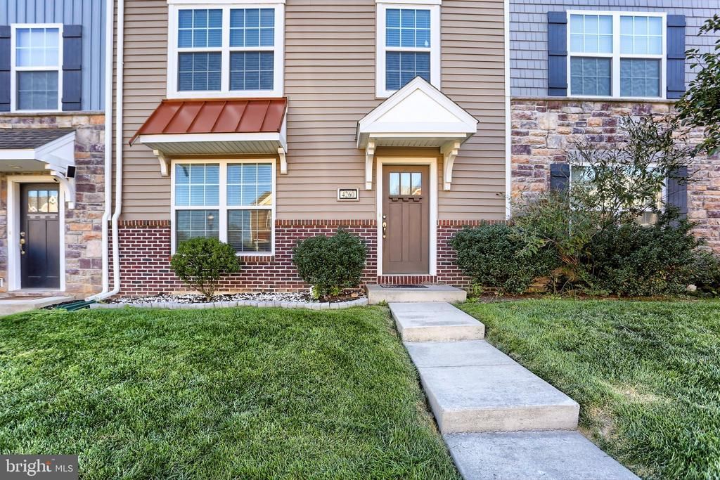 4260 WILD ORCHID LANE, ENOLA, PA 17025