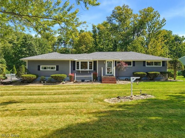 3855 Northview Drive , Stow, OH 44224