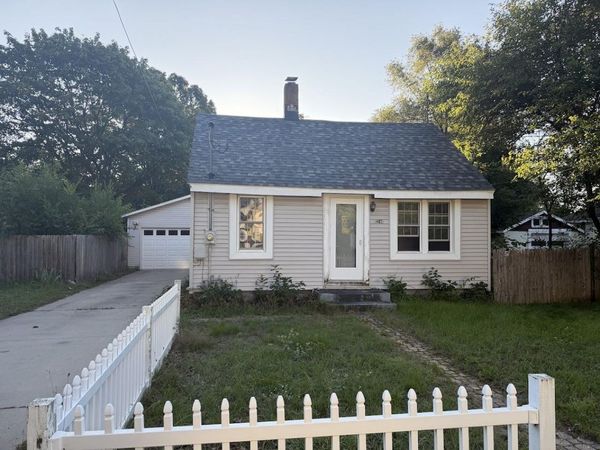 2744 Huizenga Street, Muskegon, MI 49444