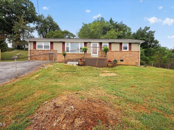 225 Mcfarland Drive, Kingsport, TN 37664