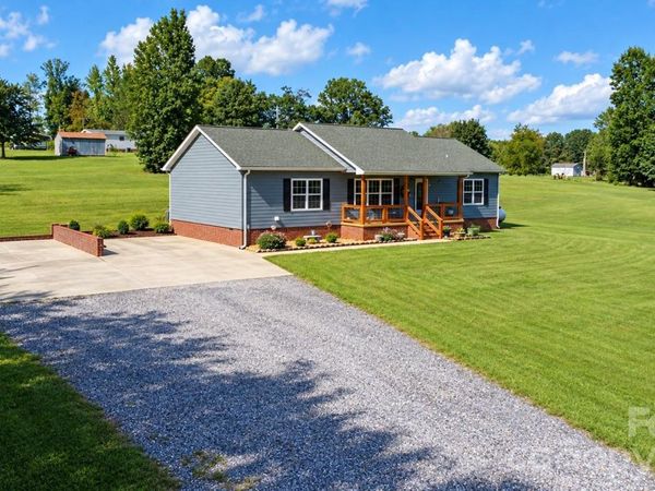 1046 Edgemont Terrace, Morganton, NC 28655