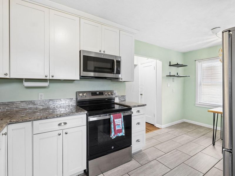1072 Carlisle Avenue, Columbus, OH 43224 Photo 12