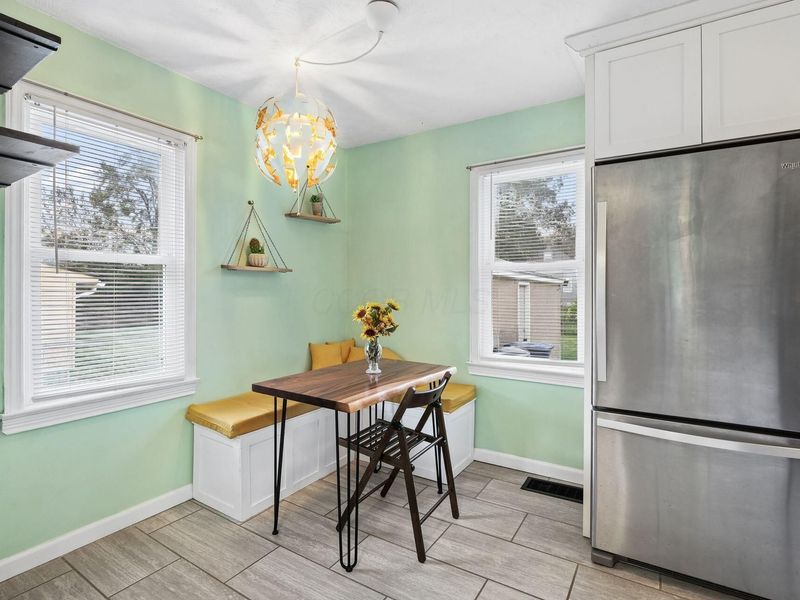 1072 Carlisle Avenue, Columbus, OH 43224 Photo 8