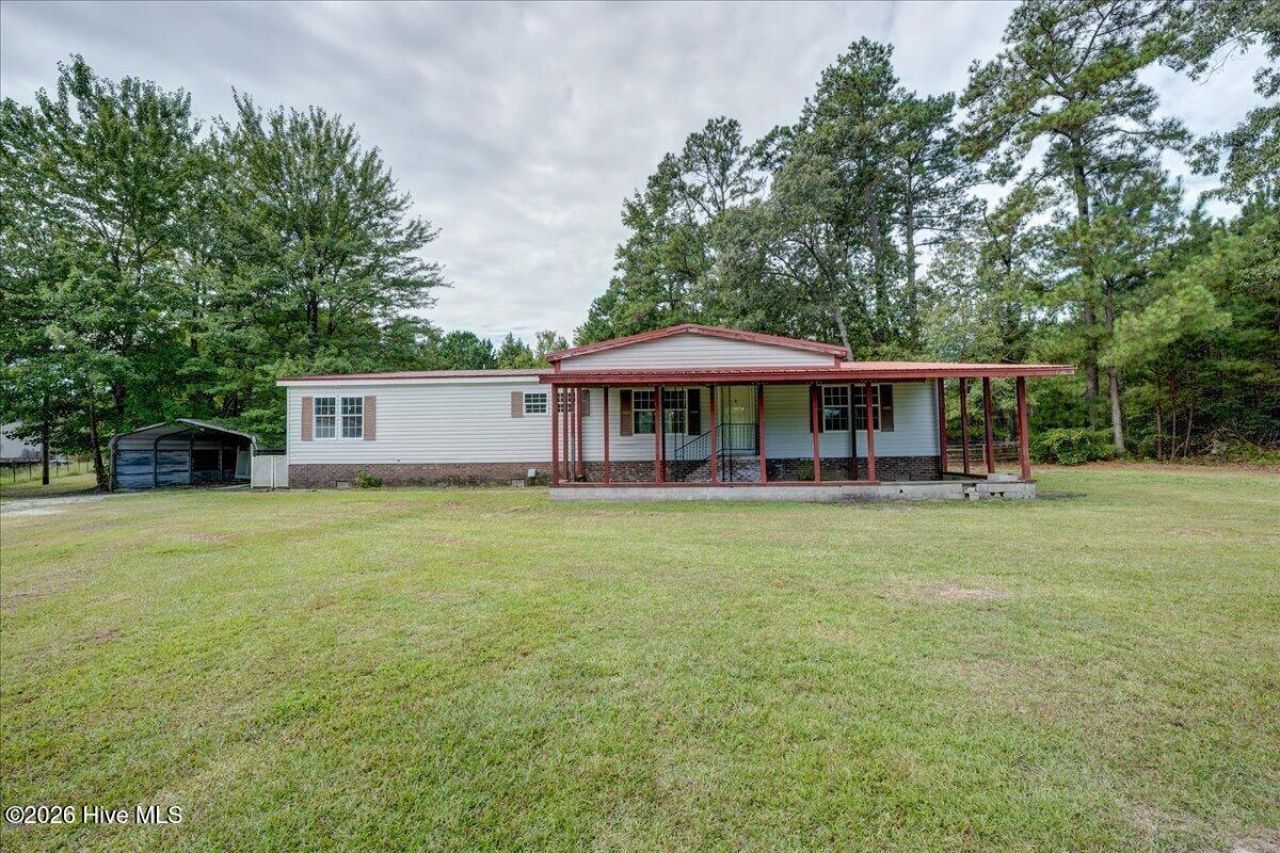 102 Gloria Court, Vanceboro, NC 28586 Main Photo