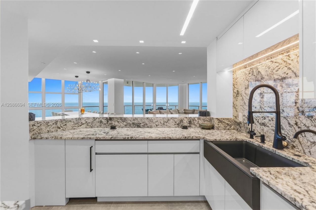 6051 N Ocean Dr, Unit 1601, Hollywood, FL 33019 Photo