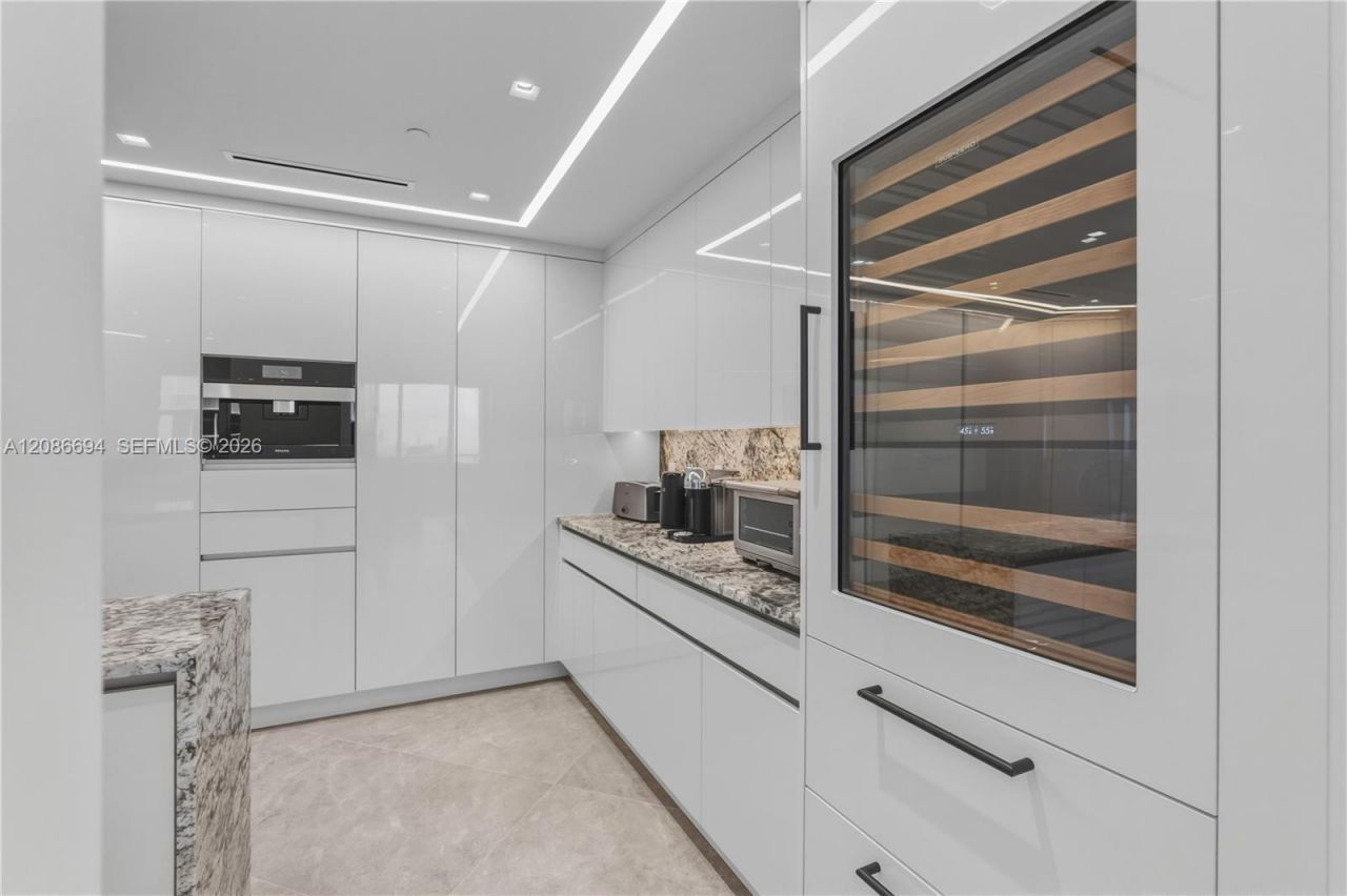 6051 N Ocean Dr, Unit 1601, Hollywood, FL 33019 Photo