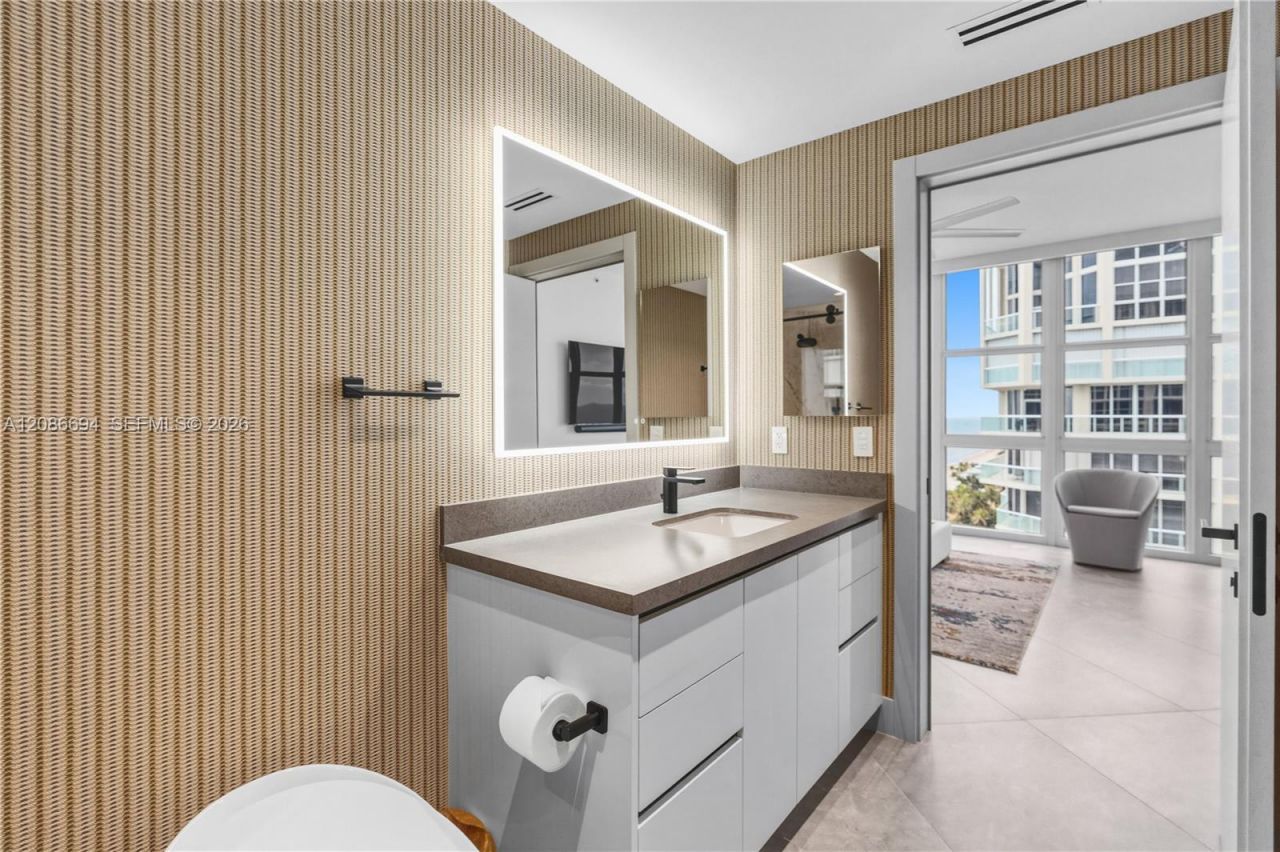 6051 N Ocean Dr, Unit 1601, Hollywood, FL 33019 Photo