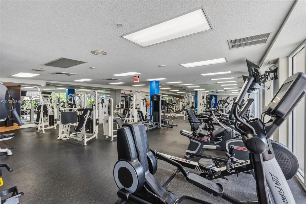 6051 N Ocean Dr, Unit 1601, Hollywood, FL 33019 Photo
