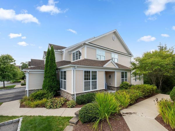 23 Avebury Ln, Unit 23, Marlborough, MA 01752