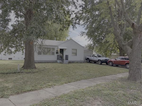 10326 Ashbrook Drive, Riverview, MO 63137