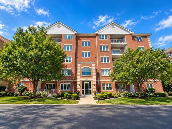 5500 W 115th Street , Unit 204, Oak Lawn, IL 60453