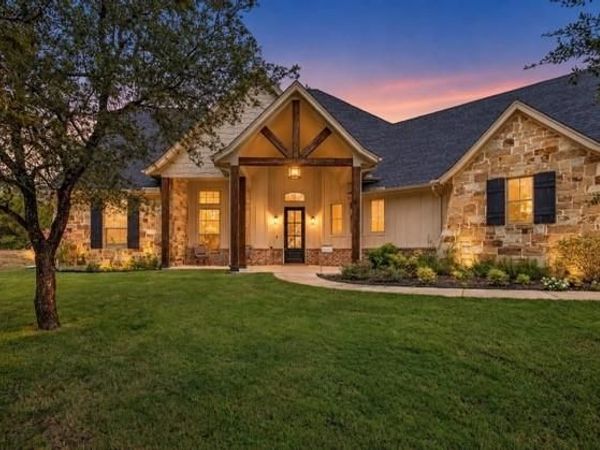 605 Embers Lane, Weatherford, TX 76085